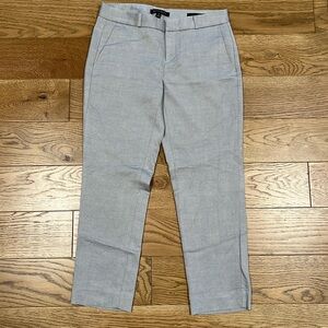 Women’s Banana Republic Light Gray Capris Size 2